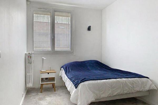 Appartement 3P rénové avec parking en plein centre ville