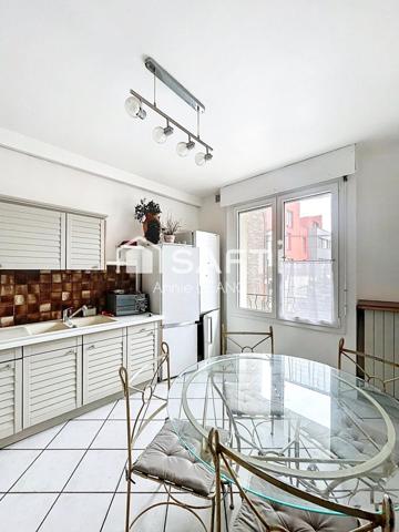 Propriété rare à Montreuil : grande maison à multiples accès, dépendance et terrain constructible à 8 min du métro ligne 11.