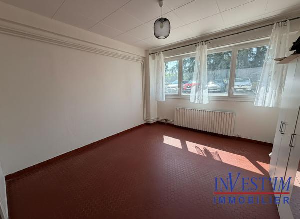 Sainte Foy Les Lyon 1 pièce(s) 22 m2- Résidence avec piscine et Tennis , Sainte foy les lyon