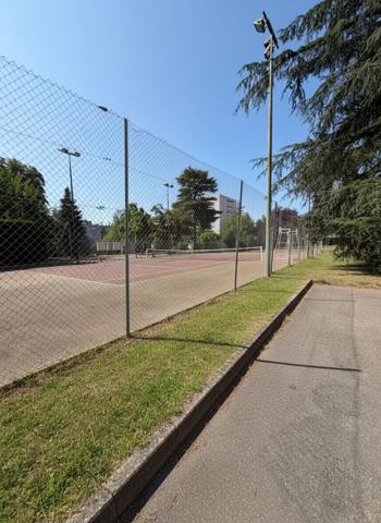 Sainte Foy Les Lyon 1 pièce(s) 22 m2- Résidence avec piscine et Tennis , Sainte foy les lyon