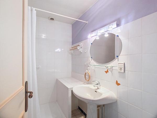 Grande propriété divisible sur terrain constructible