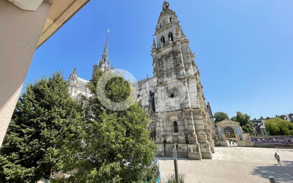 Immeuble à vendre    18 pièces • 343,20 m2 Évreux