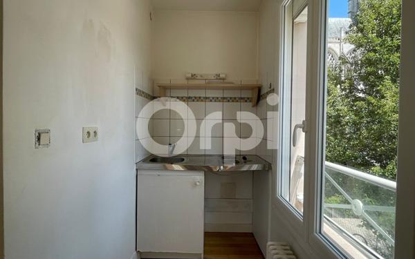 Immeuble à vendre    18 pièces • 343,20 m2 Évreux