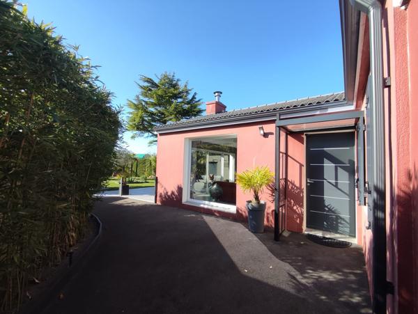 Maison
         5 pièces
        - 118 m² Bien prestige 424 000 € *