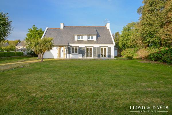 Maison familiale dans le bourg de Remungol