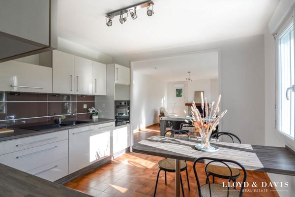 Maison familiale dans le bourg de Remungol