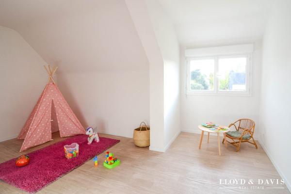 Maison familiale dans le bourg de Remungol