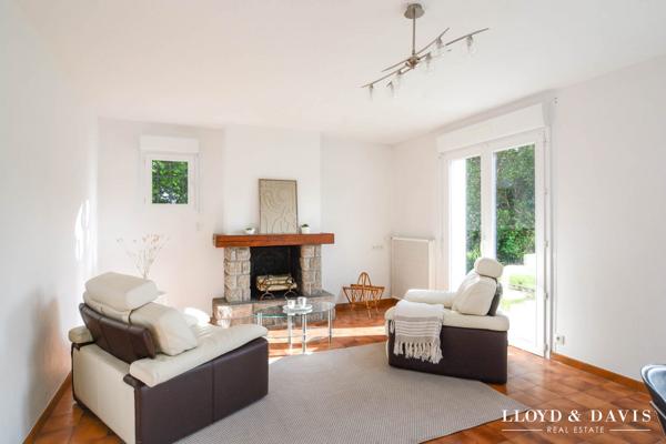 Maison familiale dans le bourg de Remungol