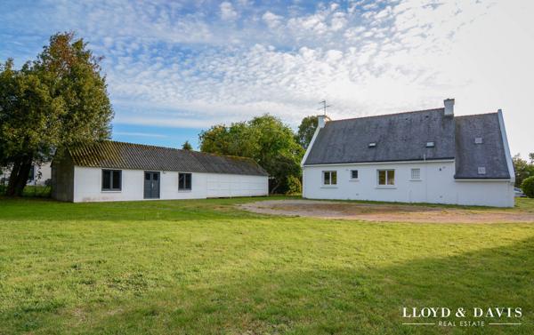 Maison familiale dans le bourg de Remungol