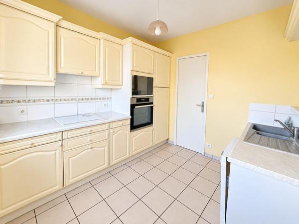 DUPLEX 4 CHAMBRES AVEC JARDIN PRIVATIF ET GARAGE