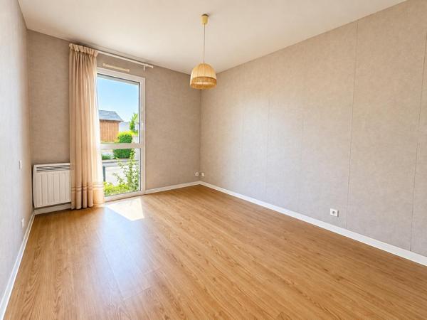 DUPLEX 4 CHAMBRES AVEC JARDIN PRIVATIF ET GARAGE
