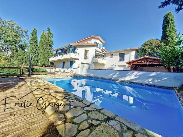 Grande maison de charme avec piscine et appartement indépendant