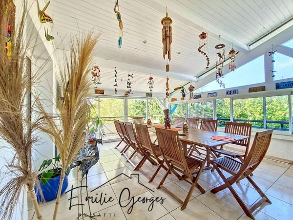 Grande maison de charme avec piscine et appartement indépendant