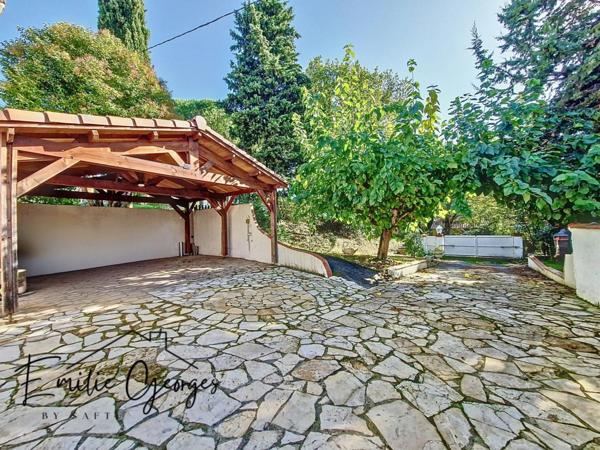 Grande maison de charme avec piscine et appartement indépendant