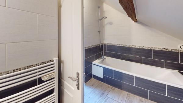 Immeuble CHILLY-MAZARIN 2 appartements avec 2 parkings 118.10 m²