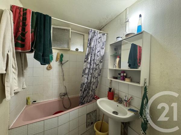 Appartement F4 à vendre  4 pièces - 67,28 m 2   SARCELLES  - 95
