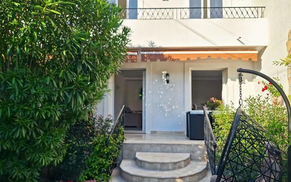 Maison à vendre    4 pièces • 114 m2 Cannes