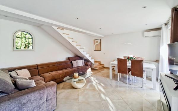 Maison à vendre    4 pièces • 114 m2 Cannes