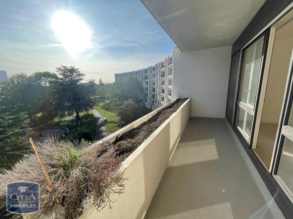 Appartement à louer 4 pièces 87m² La Chaussée-Saint-Victor (41260)