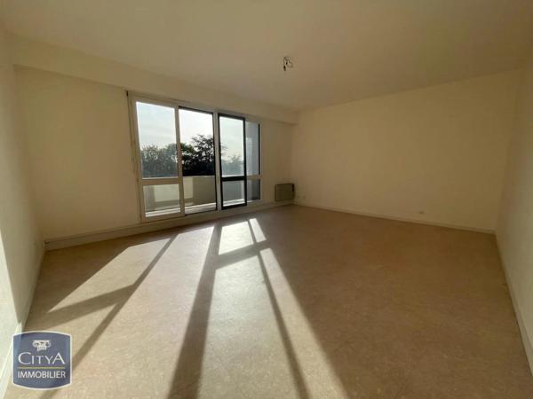 Appartement à louer 4 pièces 87m² La Chaussée-Saint-Victor (41260)
