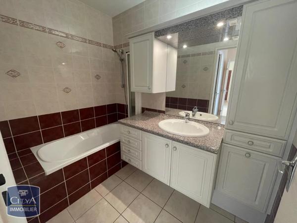Appartement à louer 4 pièces 87m² La Chaussée-Saint-Victor (41260)