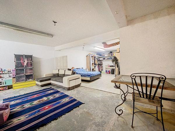 NICE CALIFORNIE, À DEUX PAS DE LA MER, UN DUPLEX ATYPIQUE AVEC 100 M² DE JARDIN