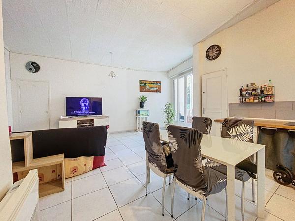 NICE CALIFORNIE, À DEUX PAS DE LA MER, UN DUPLEX ATYPIQUE AVEC 100 M² DE JARDIN