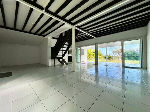 Maison à vendre à La-Montagne à la Réunion (97417), ref : 97405/209   
ruisseau blanc