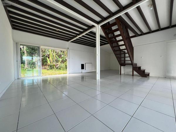 Maison à vendre à La-Montagne à la Réunion (97417), ref : 97405/209   
ruisseau blanc