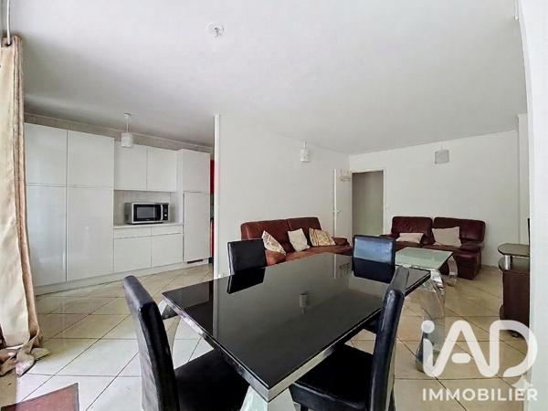 Appartement à vendre 3 pièces 78 m² Évry-Courcouronnes