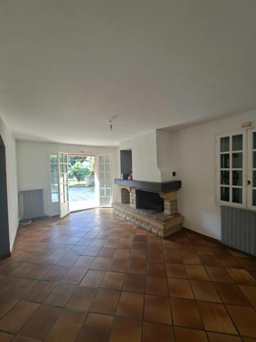 Maison à vendre 5 pièces NIMES (30)