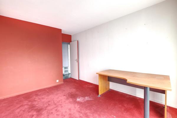 Appartement à vendre 3 pièces COURBEVOIE (92)