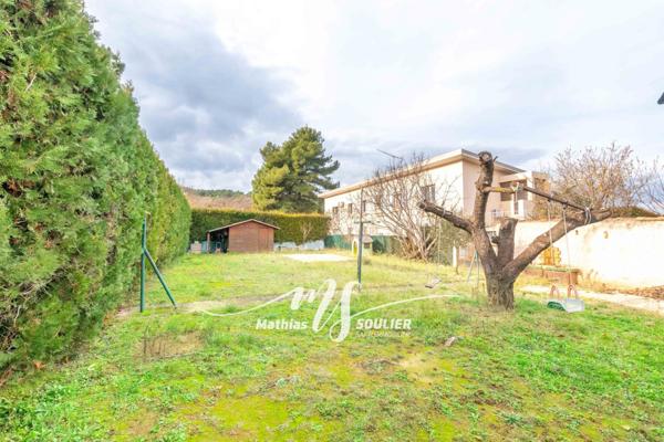 T4 de 74 m² avec jardin de 380 m², garage et cave