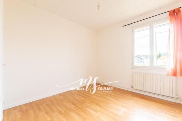 T4 de 74 m² avec jardin de 380 m², garage et cave