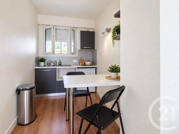 Appartement Studio à vendre  1 pièce - 27,30 m 2   CHOLET  - 49