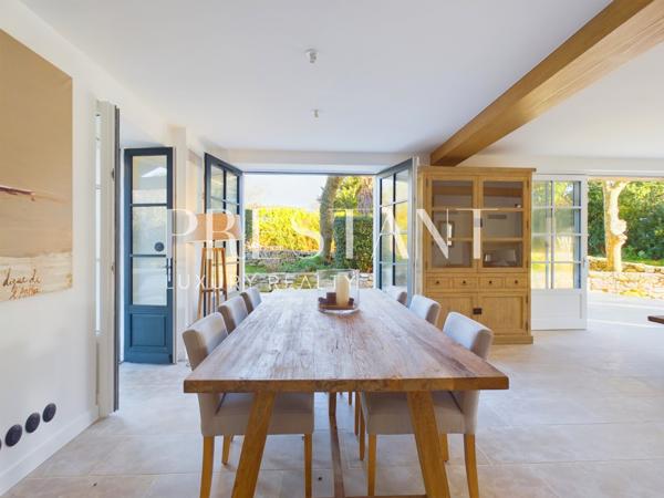Propriété de Prestige à Bidart – Ferme du XVIIIème Rénovée avec Jardin Paysagé et Piscine, BIDART