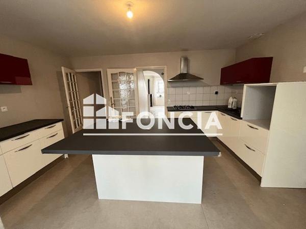 Location Maison 4 pièces 103 m² - 6 PLACE HENRI JURION Launois Sur Vence 08430