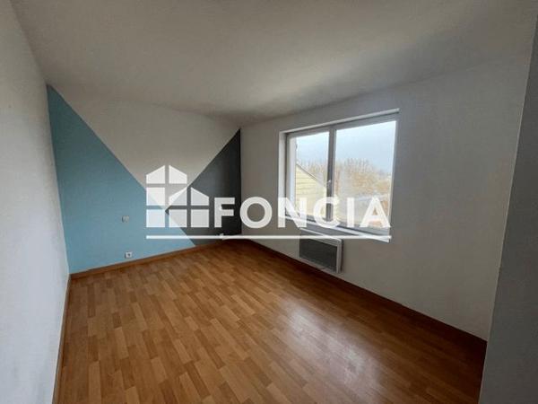 Location Maison 4 pièces 103 m² - 6 PLACE HENRI JURION Launois Sur Vence 08430