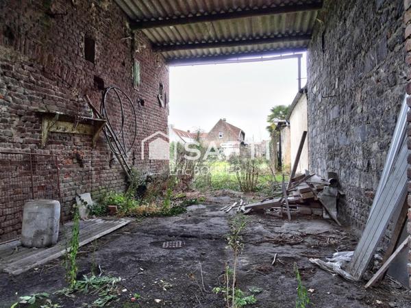 Ancienne écurie à rénover totalement, la toile vierge pour un artiste