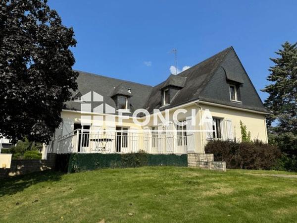 À vendre Maison 9 pièces 227 m² - Laval 53000