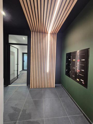 Dpt Finistère (29), à vendre CROZON centre appartement T3 de 57 m² Habitable - Balcon - Cave