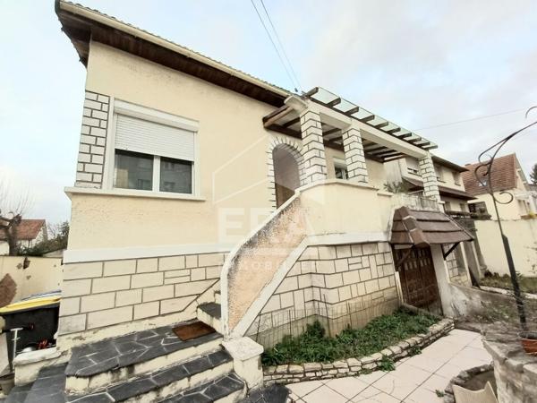 Maison familiale lumineuse 105m² avec terrain à Livry-Gargan