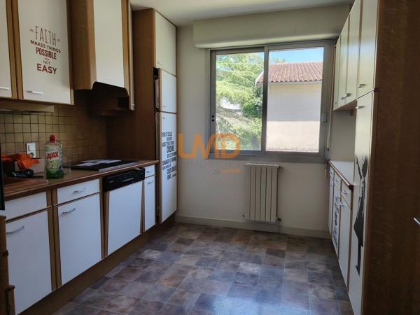 T4 lumineux avec garage, cave et loggia à proximités des écoles