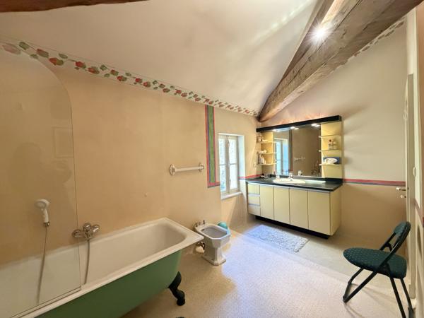 Maison 8 pièce(s) 5 chambre(s) 282 m²