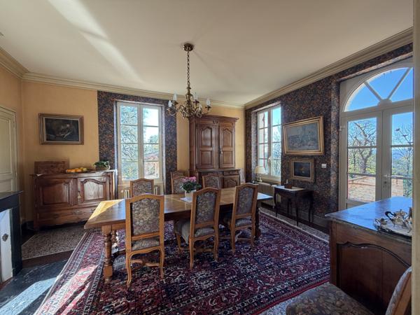 Maison 8 pièce(s) 5 chambre(s) 282 m²