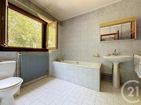 Maison à vendre  5 pièces - 120,20 m 2   FONTENAY LE FLEURY  - 78