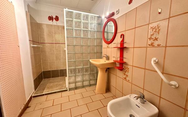 Maison à vendre    3 pièces •  Rodilhan