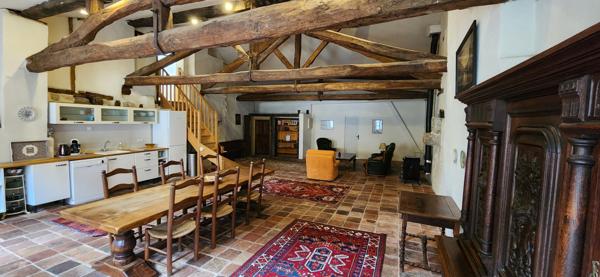 Saint-Antonin-Noble-Val (82140) Maison de marchand du 13ème siècle, maison d'hôtes, village médiéval à 40km d'Albi, au coeur des gorges de l'A