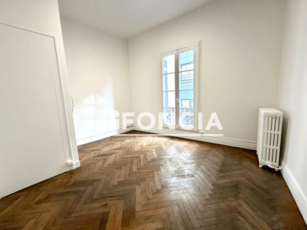 Location Local commercial 9 pièces 250 m² - 30 COURS PASTEUR Bordeaux 33000