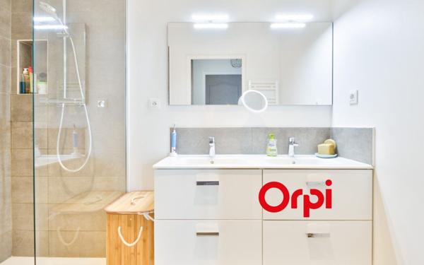 Appartement à vendre    4 pièces • 72,22 m2 Saint-Genis-Laval